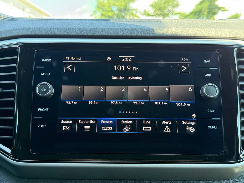 Used 2023 Volkswagen Atlas Cross Sport SEL AWD/4WD image 14
