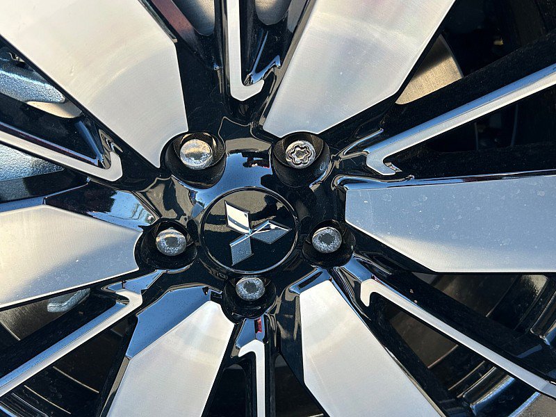 New 2026 Mitsubishi Outlander SE FWD image 16