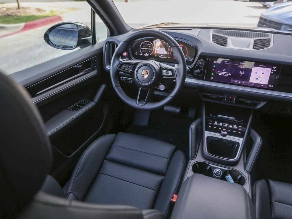 Certified 2026 Porsche Cayenne AWD/4WD image 31