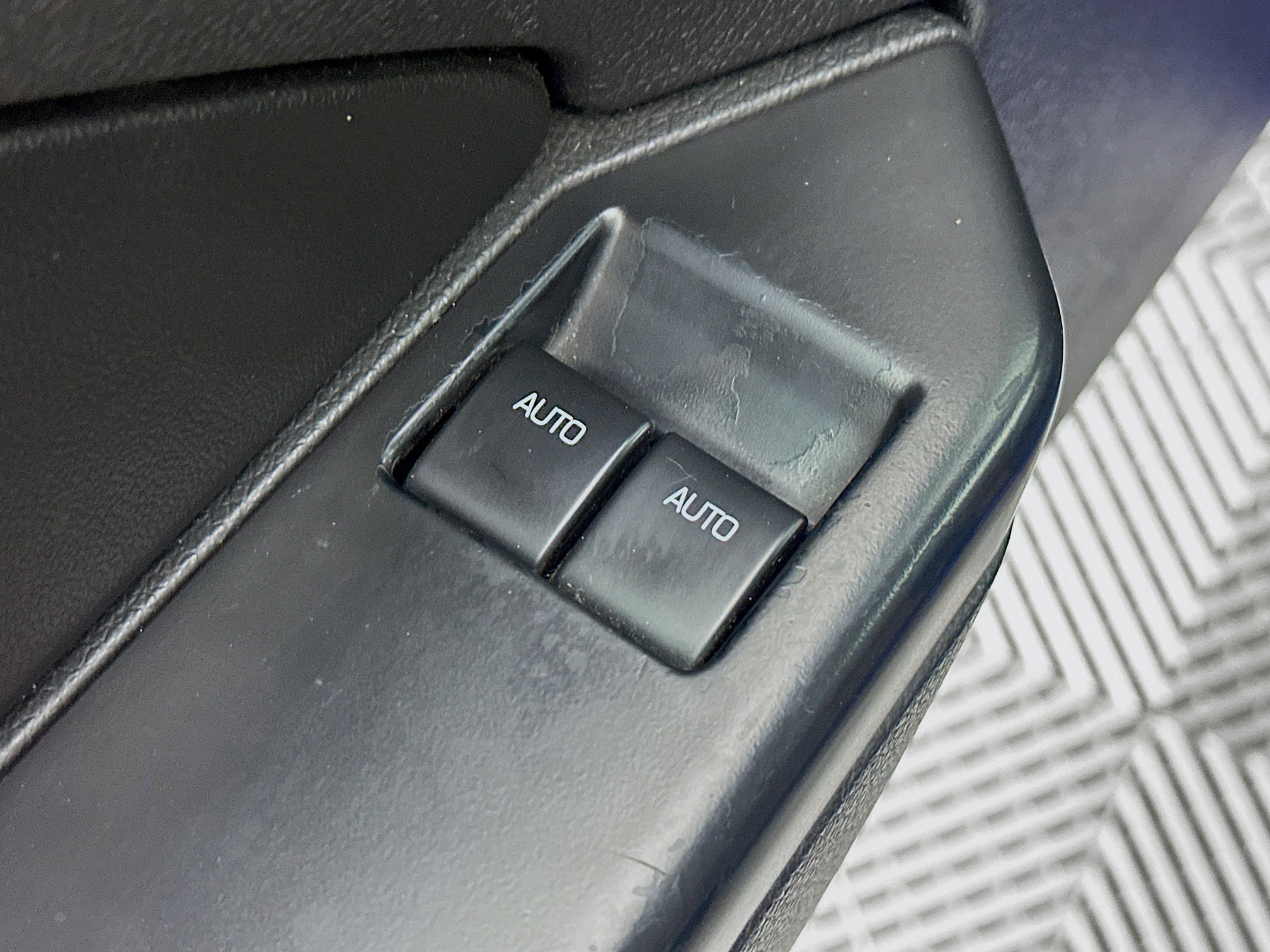 Used 2014 Ford Mustang Coupe image 15