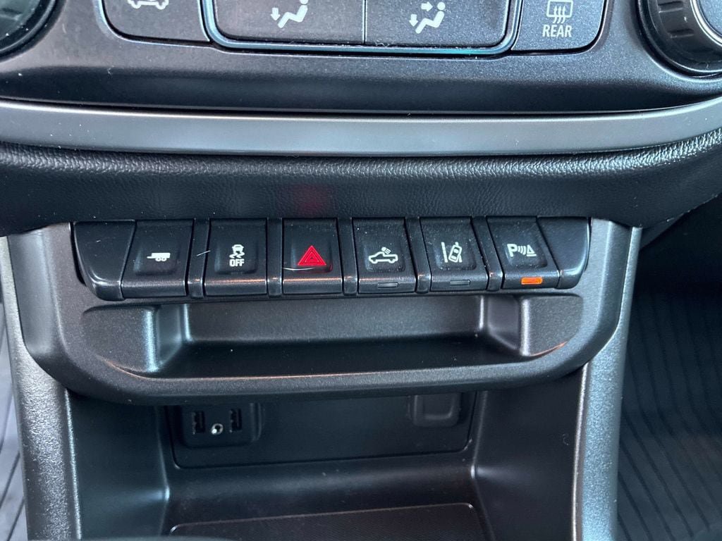 Used 2021 Chevrolet Colorado LT w/ Safety Package AWD/4WD image 29