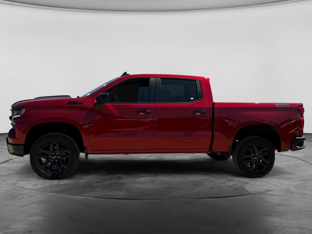 Used 2024 Chevrolet Silverado 1500 LT Trail Boss w/ Convenience Package II AWD/4WD image 5