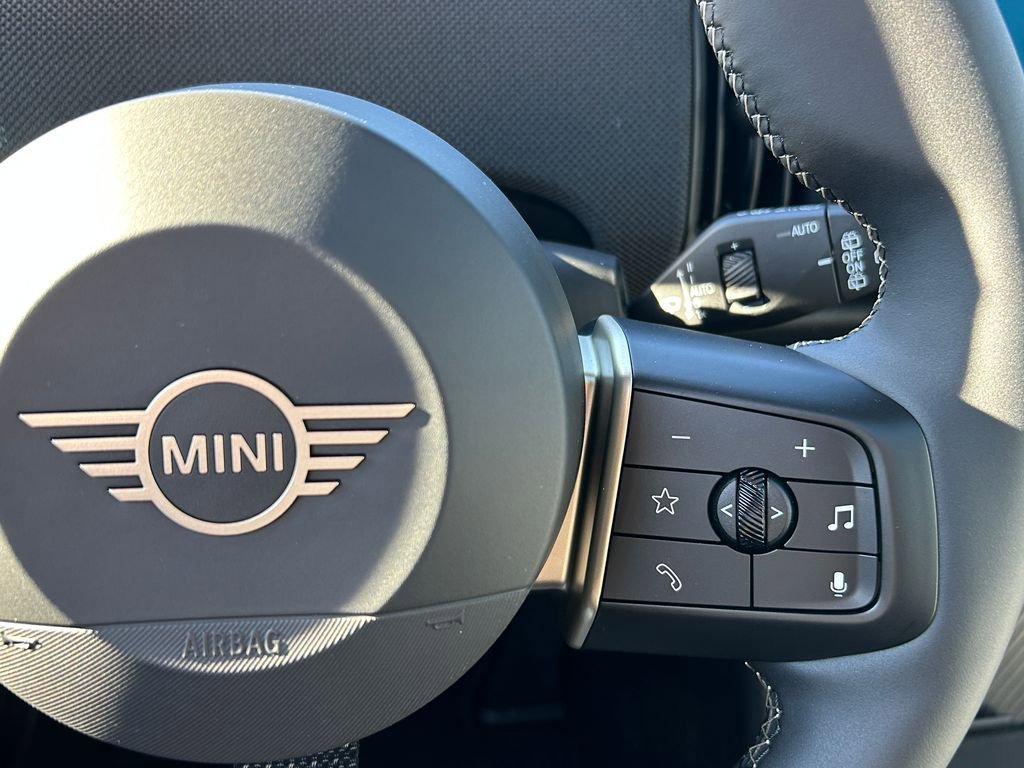 New 2026 MINI Cooper 2-Door Hardtop image 19