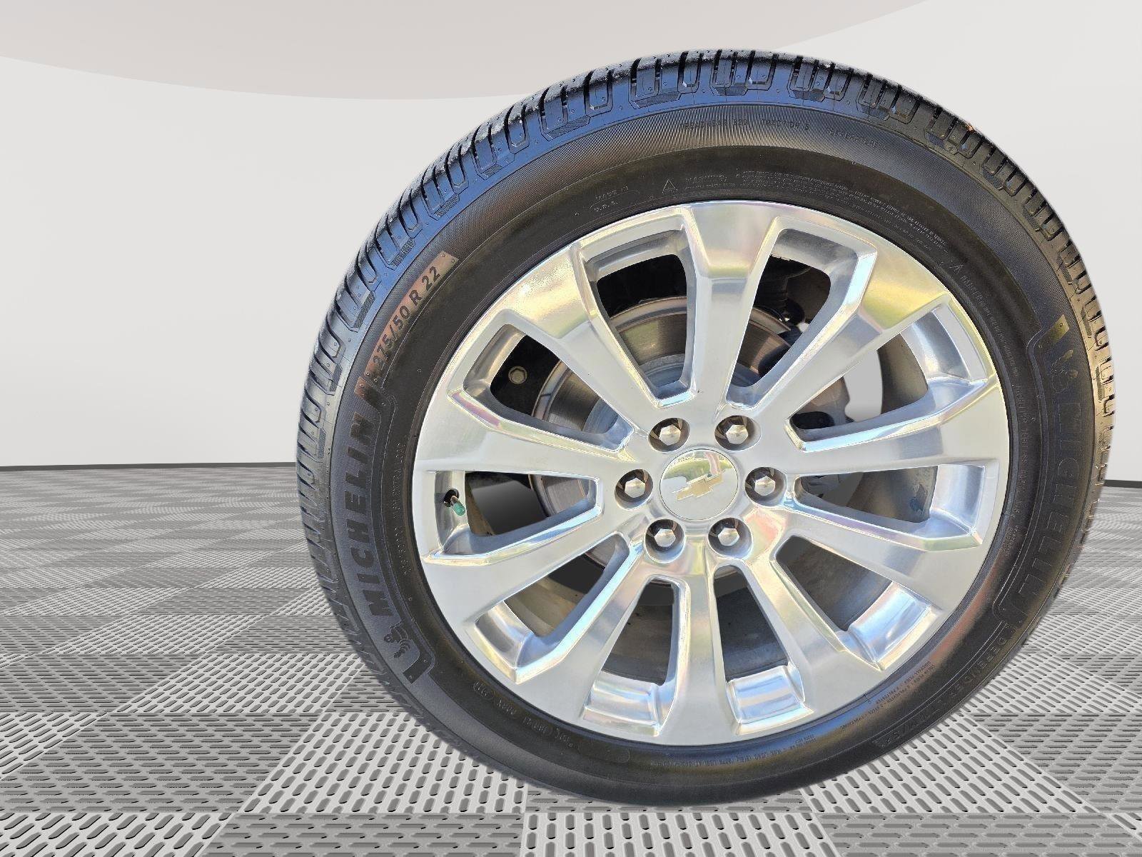 Used 2021 Chevrolet Tahoe Premier w/ Premium Package image 24