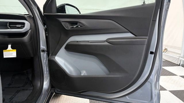 New 2027 Chevrolet Bolt LT w/ Comfort Package FWD image 22