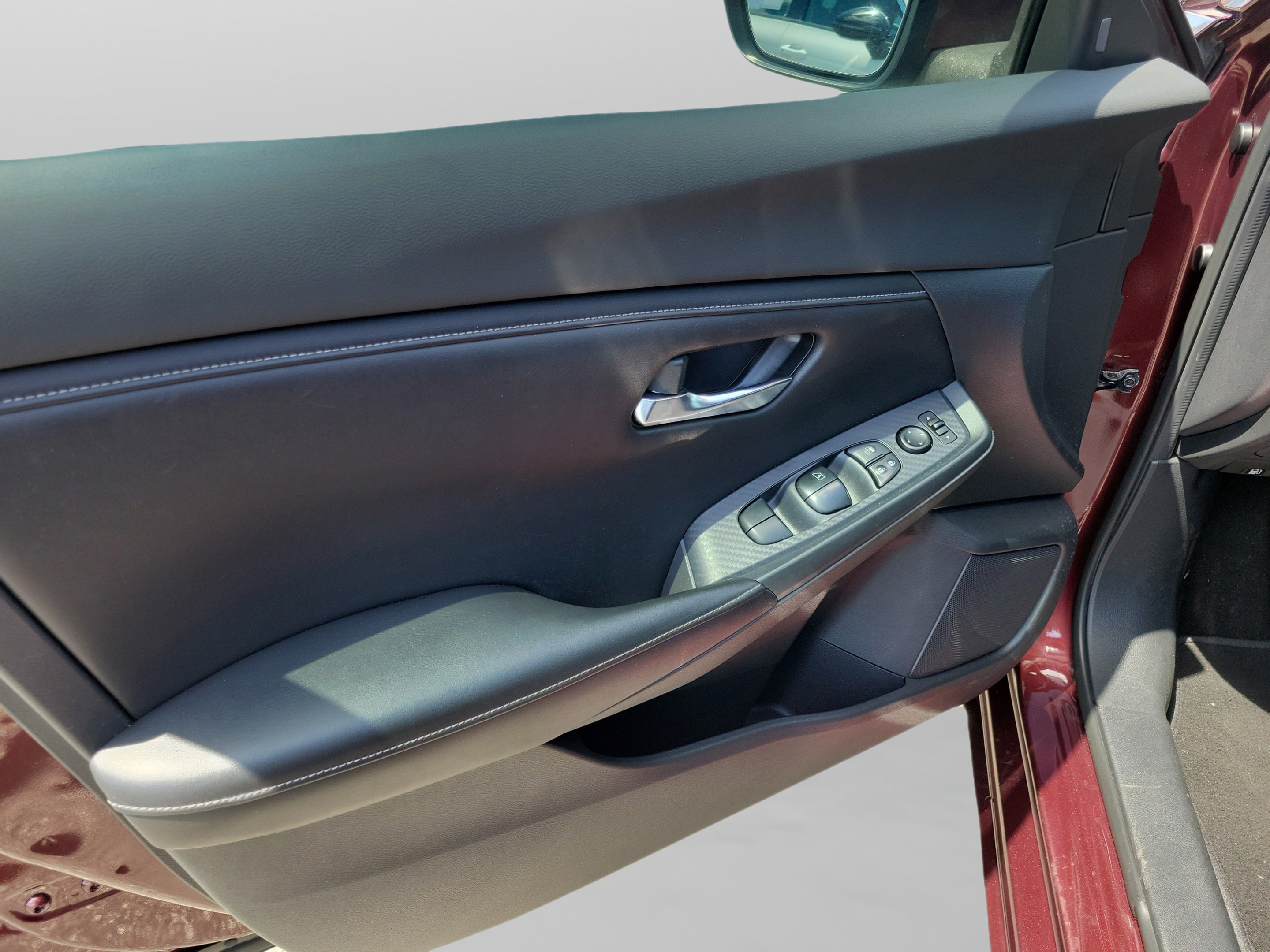 Used 2020 Nissan Sentra SV w/ Electronics Package FWD image 14