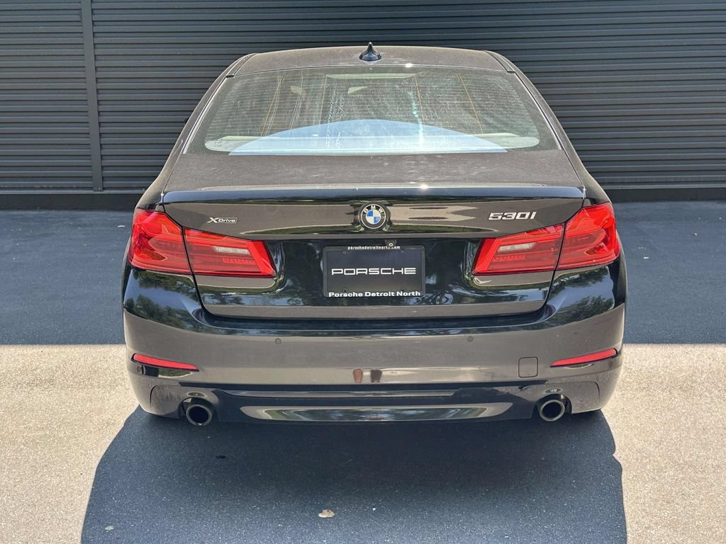 Used 2017 BMW 530i xDrive AWD/4WD image 4