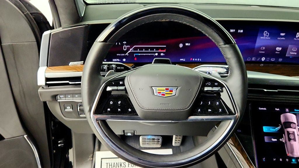 Used 2025 Cadillac Escalade Sport Platinum w/ LPO, ONYX Package AWD/4WD image 13
