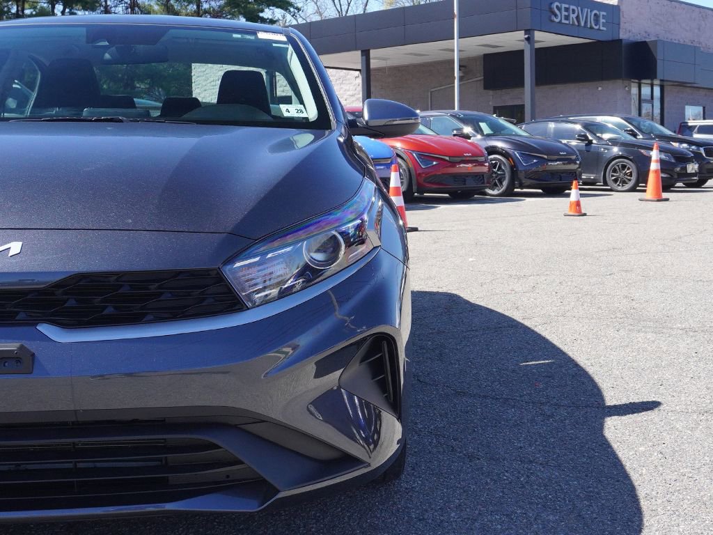 Used 2023 Kia Forte LXS w/ LXS Technology Package image 12