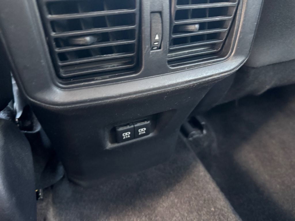 Used 2020 Toyota RAV4 XLE w/ Convenience Package AWD/4WD image 19