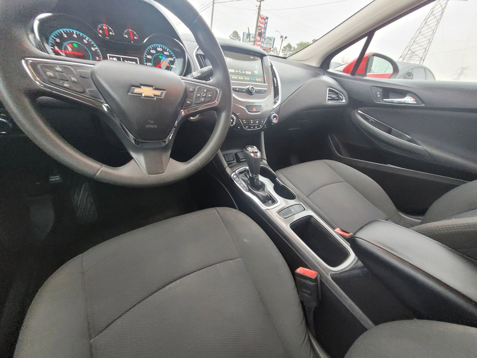 Used 2017 Chevrolet Cruze LT w/ Convenience Package image 14