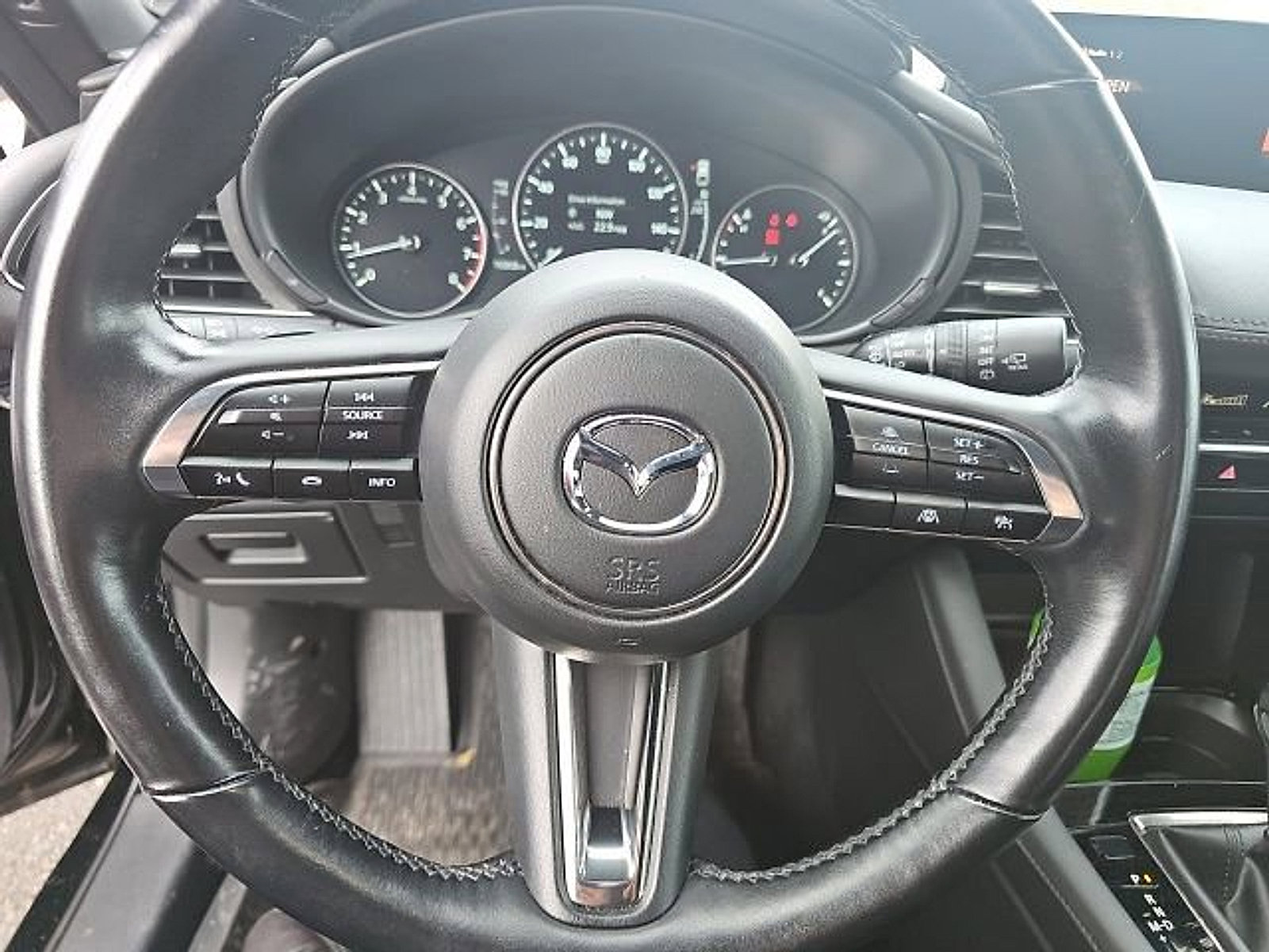 Used 2024 MAZDA MAZDA3 Hatchback w/Premium Plus Pkg image 3