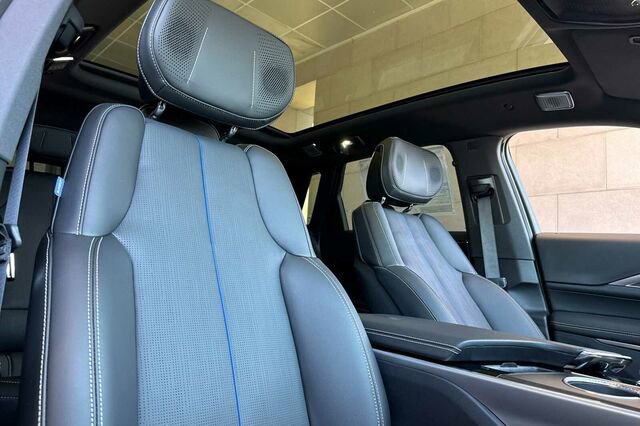 New 2026 Cadillac Lyriq V w/ LPO, Floor Liner Package image 17