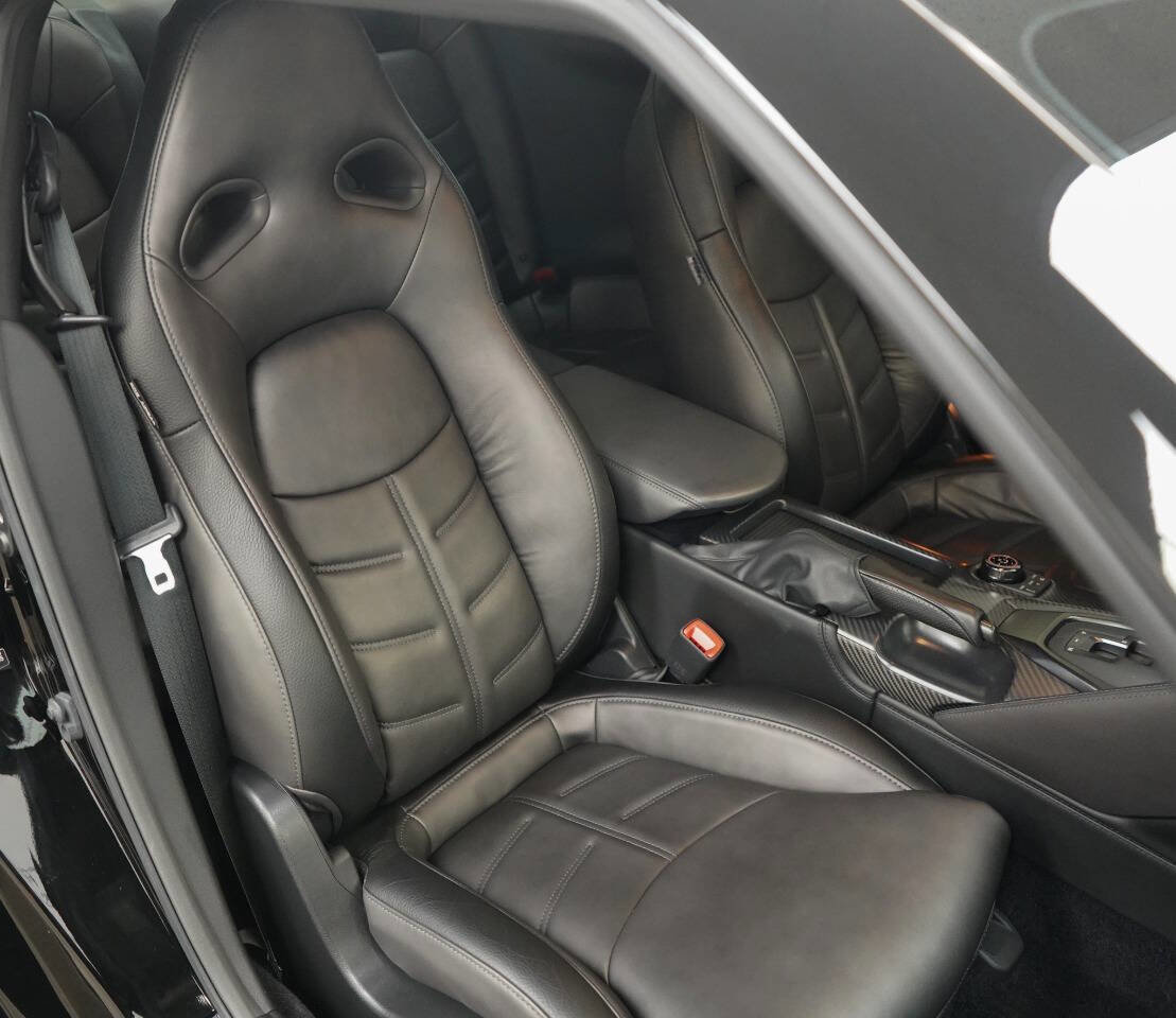 Used 2021 Nissan GT-R Premium image 63