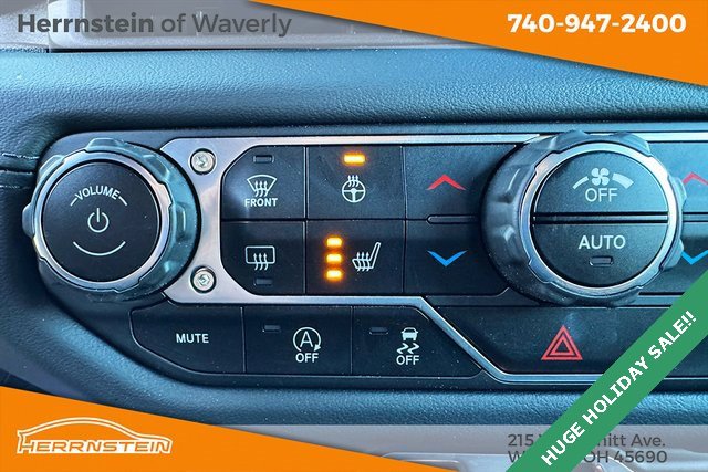 Used 2024 Jeep Wrangler Sahara image 22