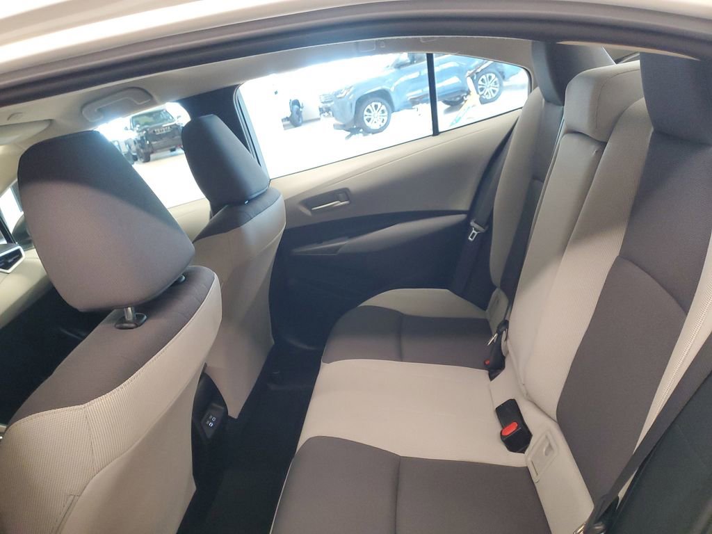 Used 2023 Toyota Corolla LE image 10
