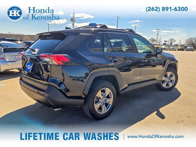 Used 2023 Toyota RAV4 XLE w/ Convenience Package image 5