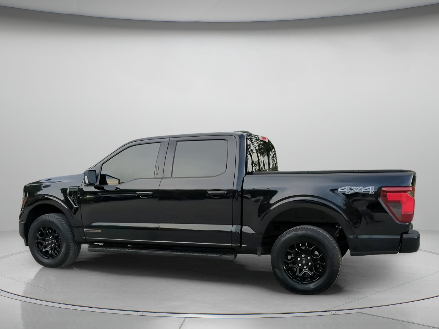 Used 2024 Ford F150 XLT w/ Equipment Group 302A MID AWD/4WD image 18