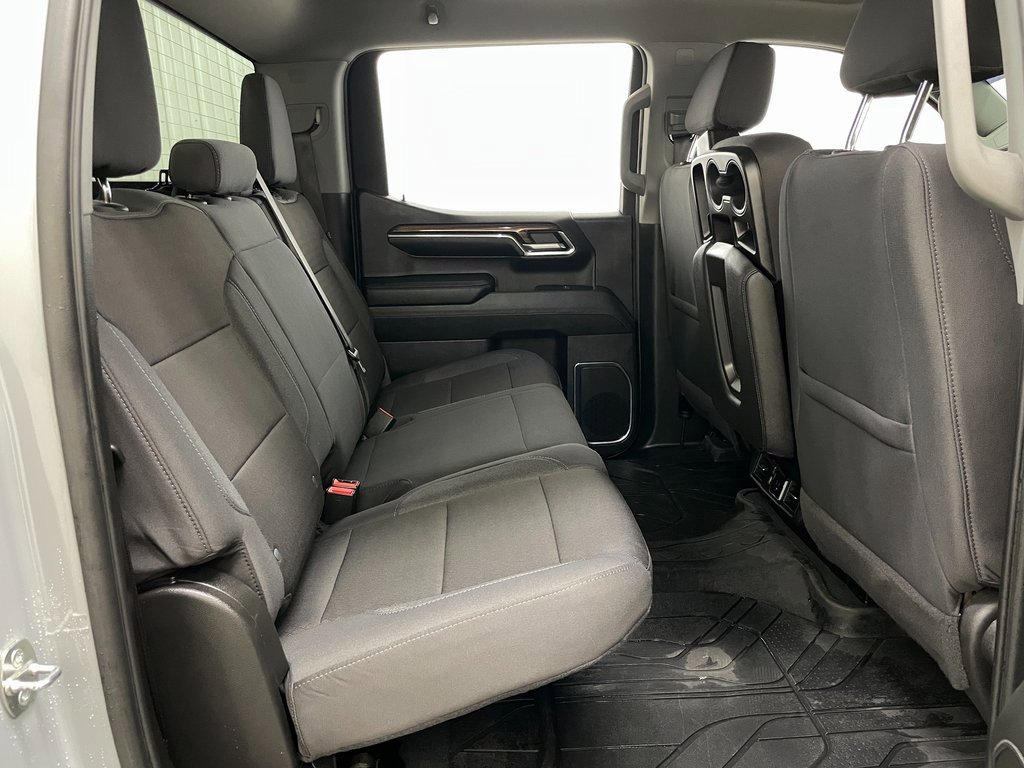 Used 2024 Chevrolet Silverado 1500 LT image 42