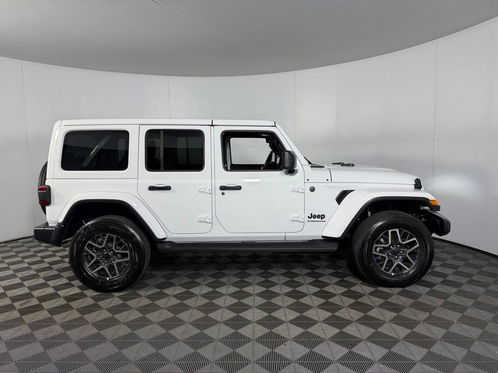 Certified 2026 Jeep Wrangler Unlimited Sahara AWD/4WD image 5