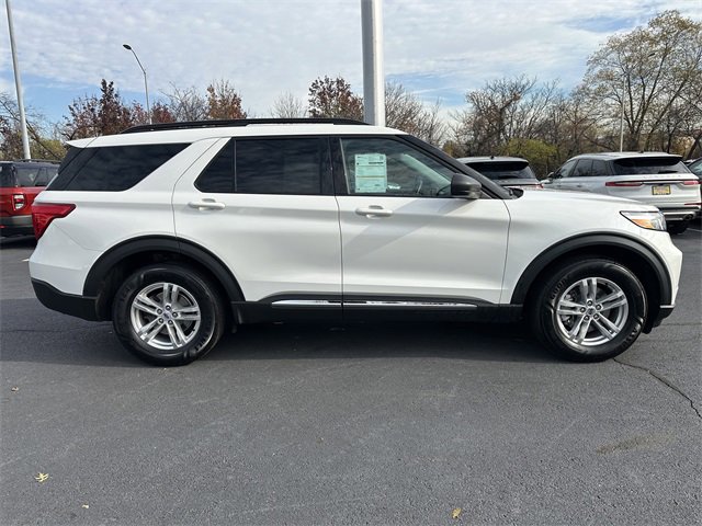 Certified 2022 Ford Explorer XLT image 4