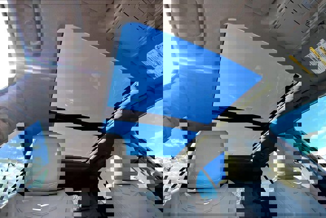 Used 2023 Cadillac XT4 Luxury w/ Cold Weather Package image 22