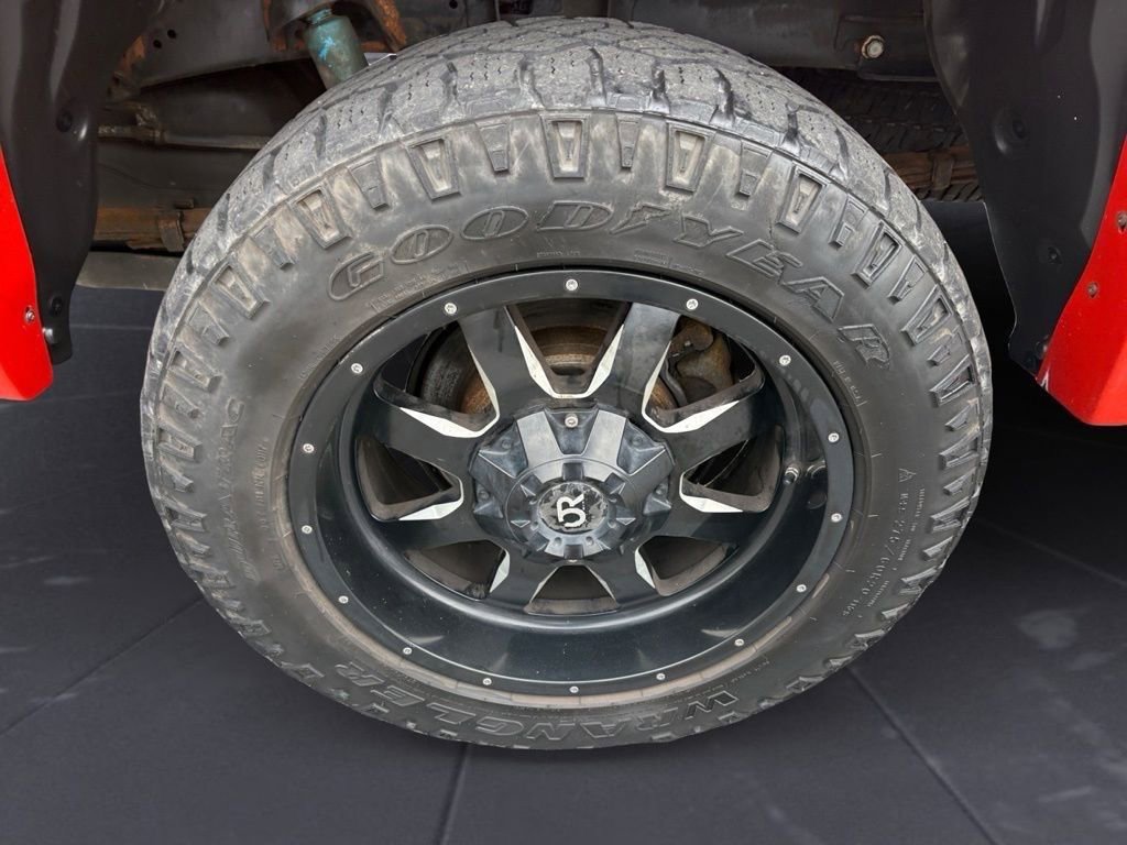 Used 2018 Toyota Tundra SR5 image 9