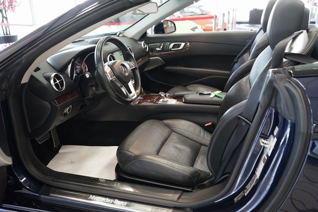 Used 2015 Mercedes-Benz SL 550 image 31