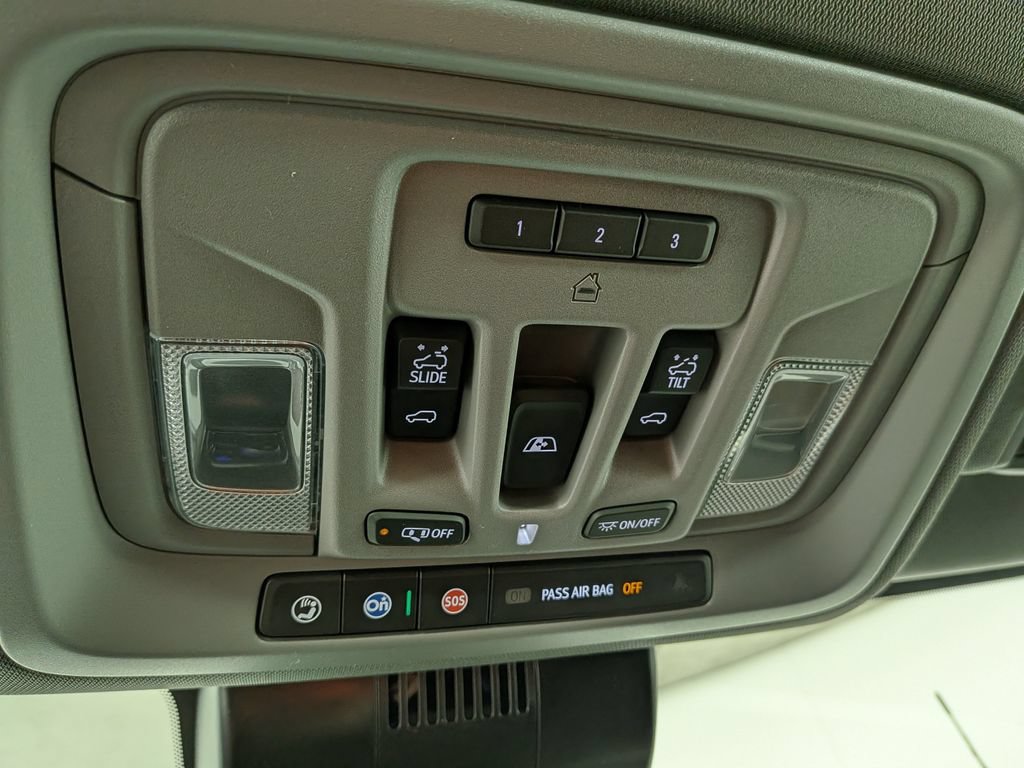 New 2026 GMC Sierra 2500 Denali w/ Denali Reserve Package AWD/4WD image 29