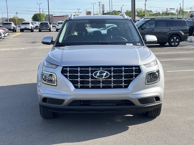 New 2026 Hyundai Venue SEL FWD image 2