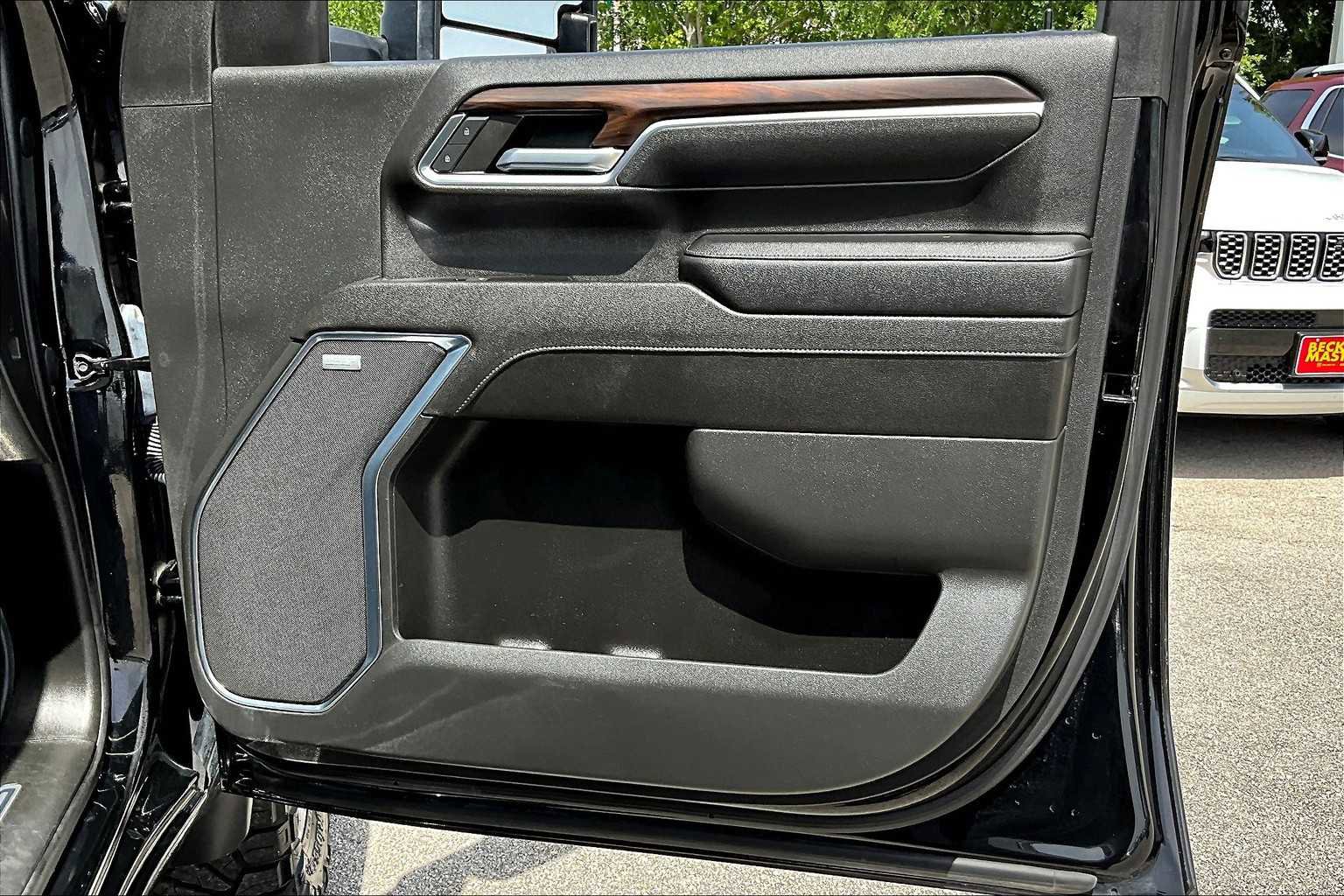 Certified 2024 GMC Sierra 2500 SLT w/ Texas SLT Premium Package image 22