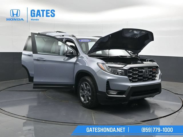 Certified 2025 Honda Passport TrailSport image 59
