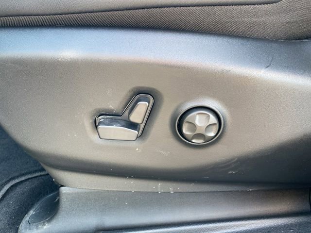 New 2026 Chrysler Pacifica Select image 12