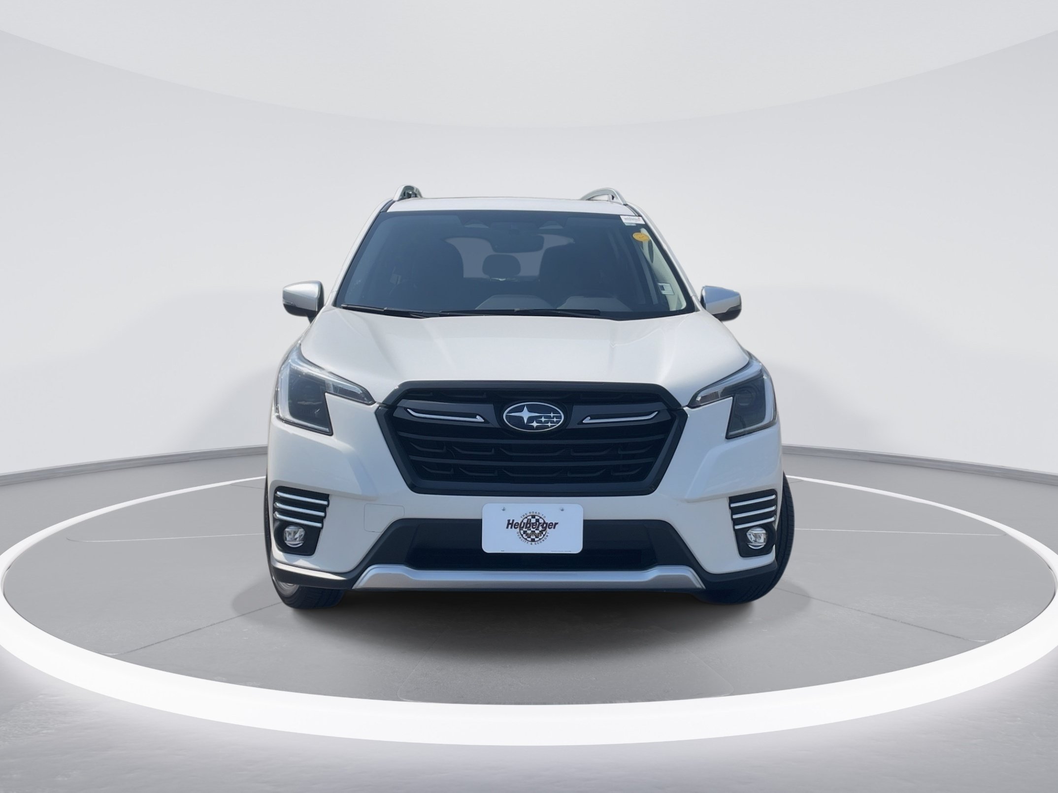 Used 2024 Subaru Forester Touring AWD/4WD image 2