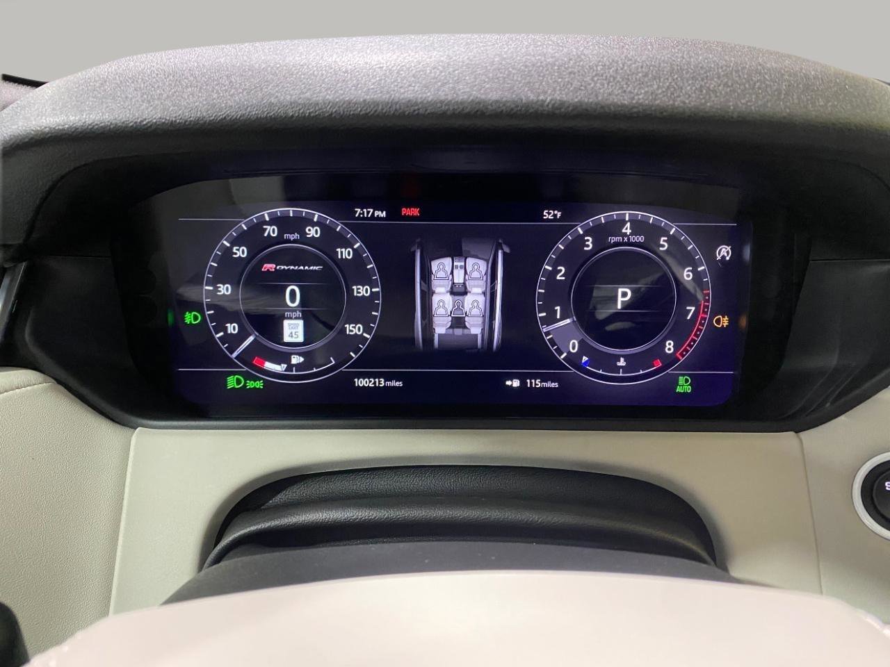 Used 2018 Land Rover Range Rover Velar R-Dynamic SE image 12