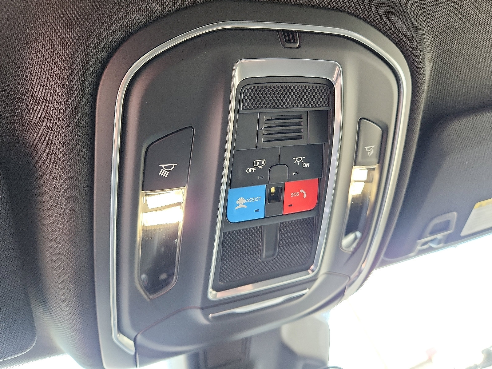 Used 2025 Jeep Grand Cherokee Laredo image 20