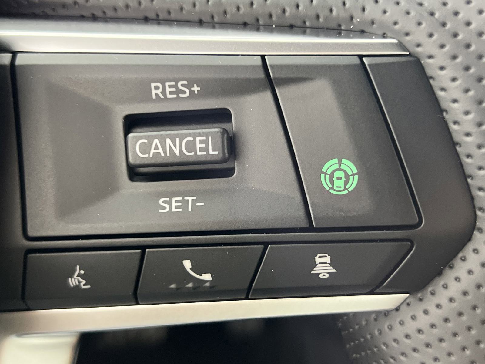 New 2025 Mitsubishi Outlander SEL Black Edition image 18