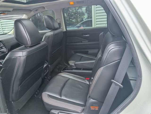 Certified 2023 Nissan Pathfinder SL w/ SL Premium Package AWD/4WD image 9