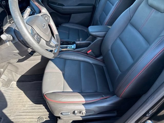 Used 2025 Chevrolet TrailBlazer RS w/ Convenience Package AWD/4WD image 20