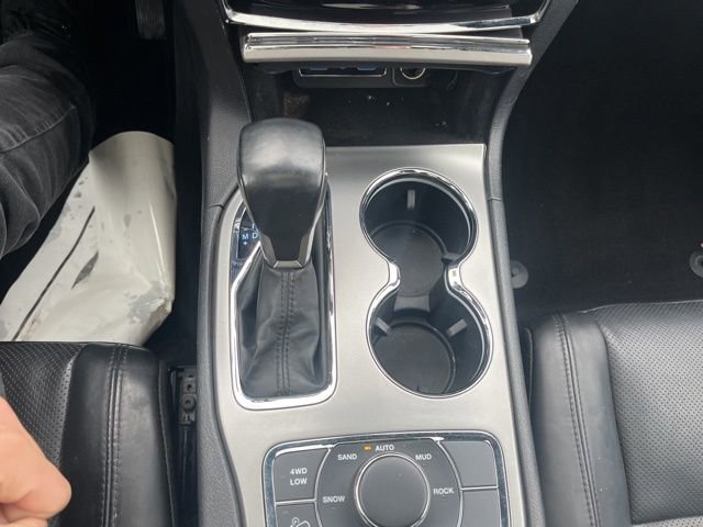 Used 2020 Jeep Grand Cherokee Limited w/ Luxury Group II image 27