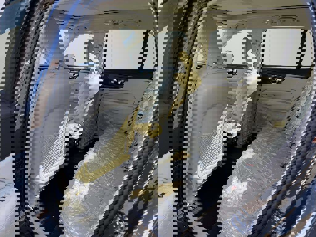 New 2026 Volvo V60 B5 Cross Country Plus w/ Protection Package Premier image 14