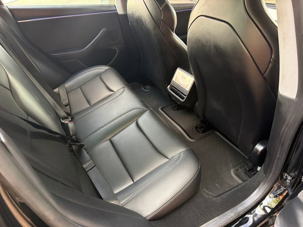 Used 2024 Tesla Model 3 Performance image 27