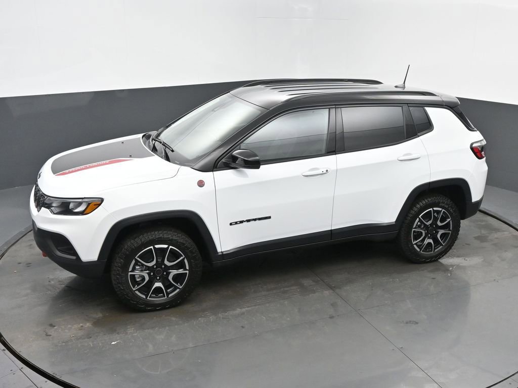 New 2026 Jeep Compass Trailhawk image 39