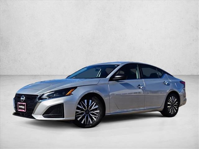 Used 2024 Nissan Altima 2.5 SV