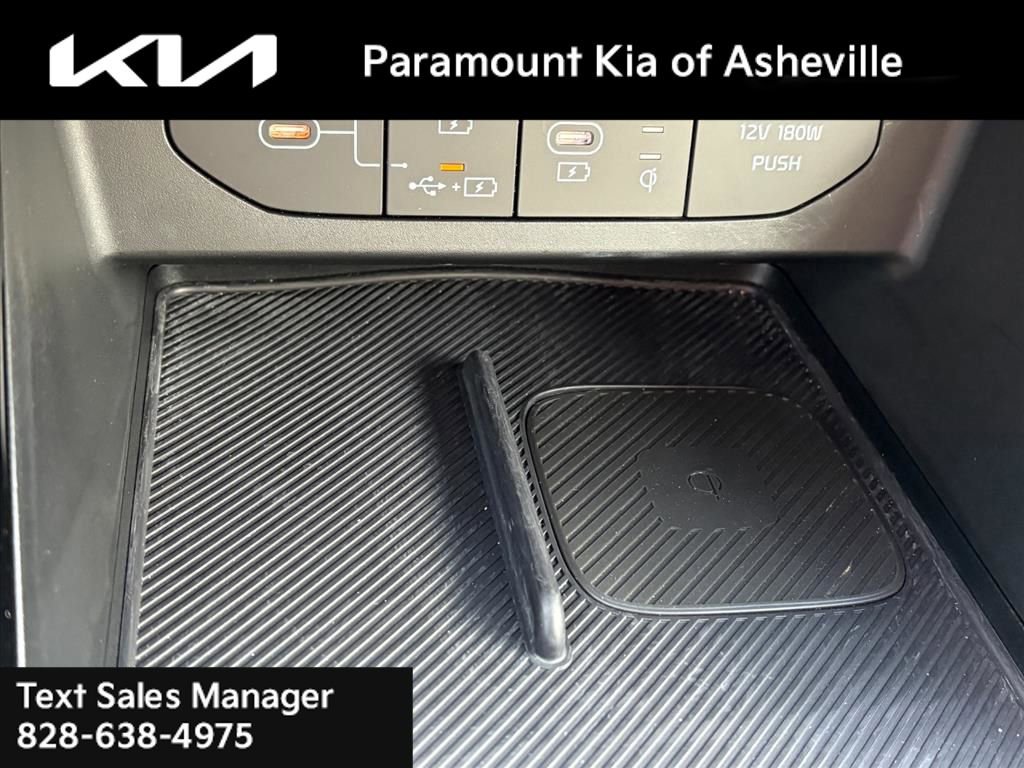 Used 2025 Kia K5 GT-Line w/ GT-Line Premium Package image 17