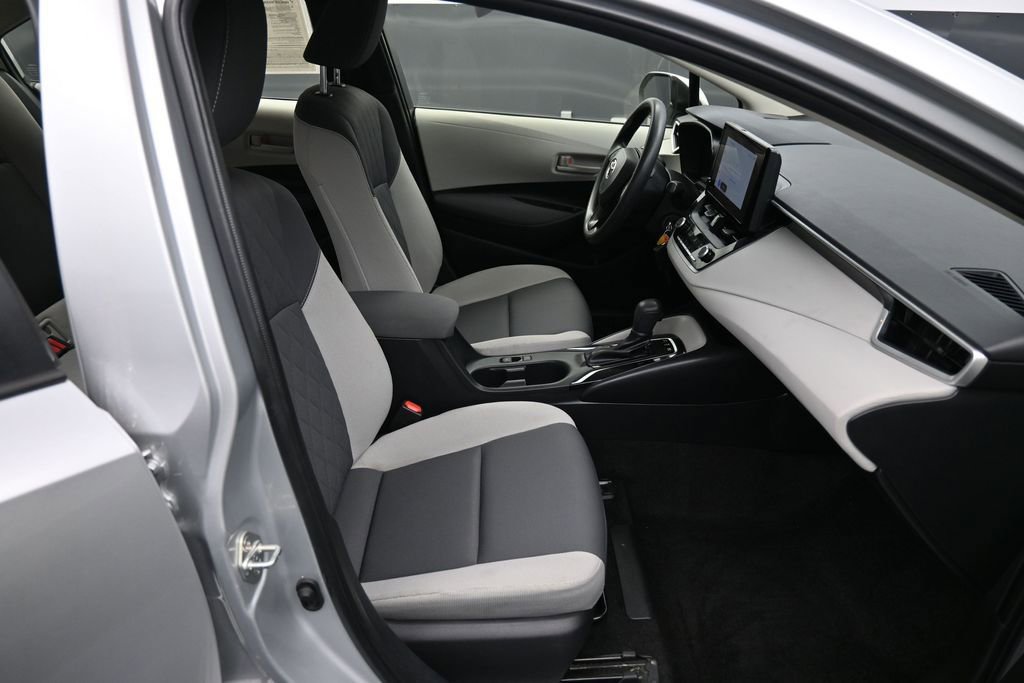 Certified 2024 Toyota Corolla LE AWD/4WD image 23