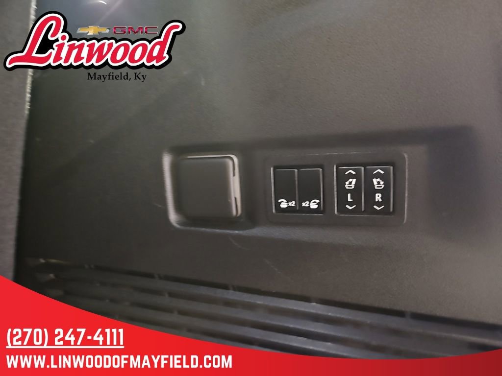 Used 2022 Chevrolet Tahoe Z71 w/ Luxury Package image 15