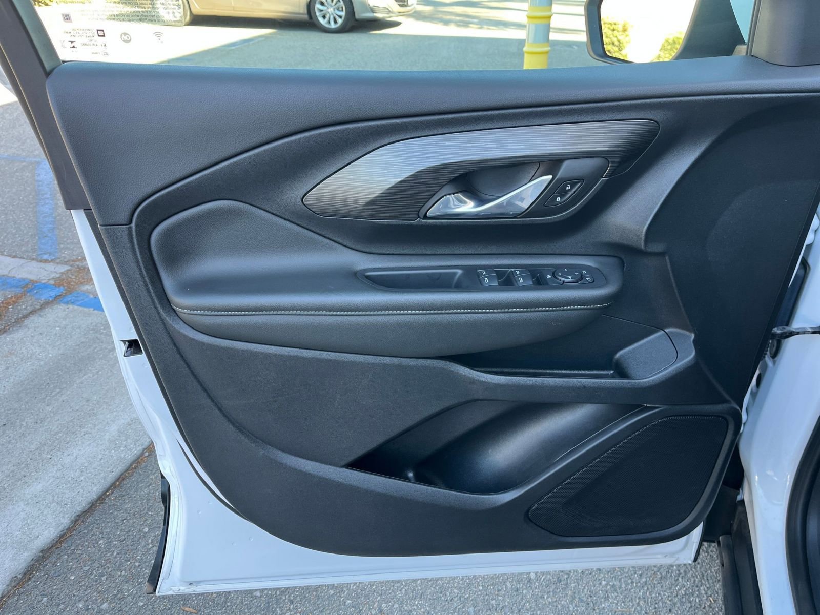 Used 2024 GMC Terrain SLE image 20