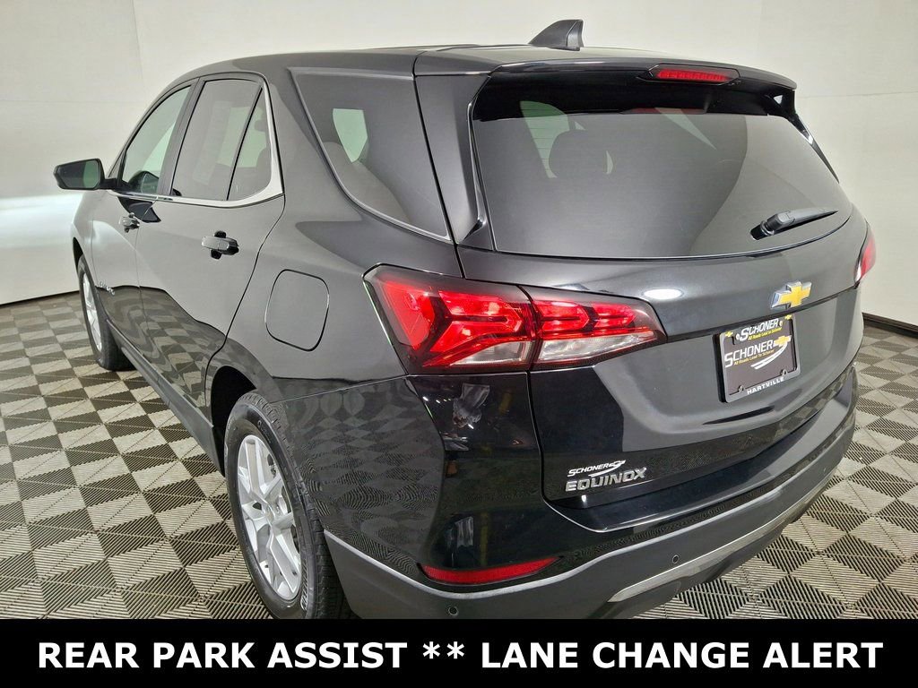 Used 2023 Chevrolet Equinox LT image 3