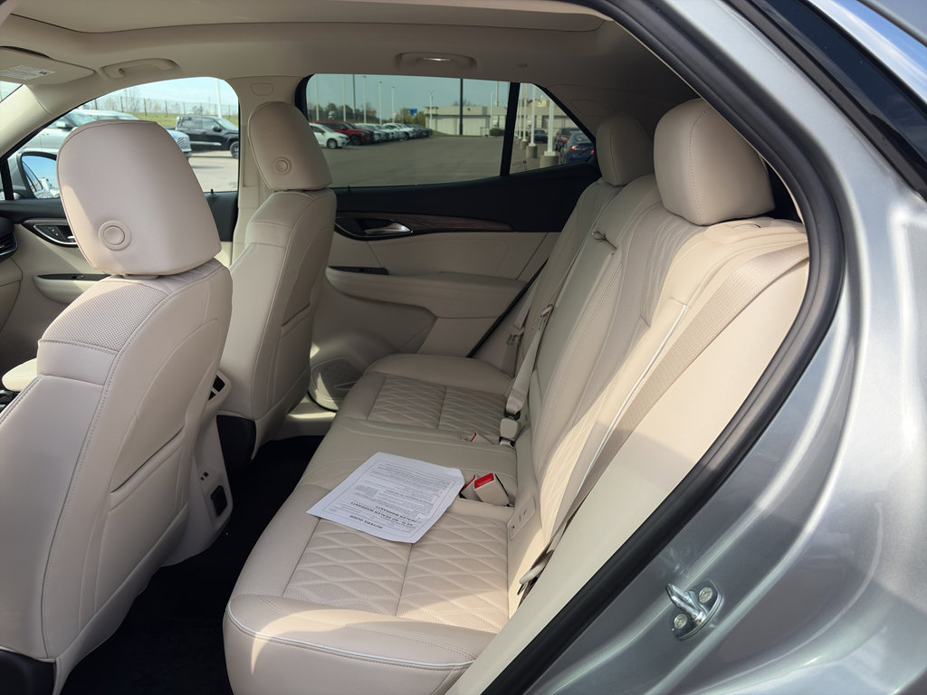 Used 2023 Buick Envision Avenir AWD/4WD image 11